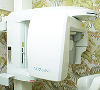 3D画像でお口の状態を確認できる歯科用CT