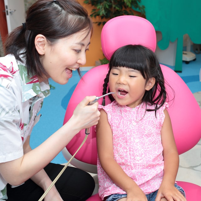 子どもが歯で悩まないための予防指導